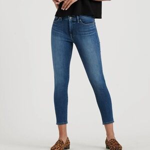 Lucky Brand Mid Rise Ava Crop Jean Size 2 / 26